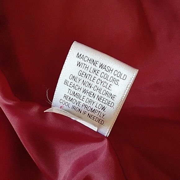 Buffalo Plaid Puffy Vest Quilted Red Pockets Cinched Medium Outdoors Academia - Picture 11 of 16